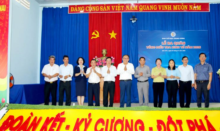 Lãnh đạo tỉnh, Thống kê tỉnh Đồng Nai, phường Biên Hòa tại lễ ra quân