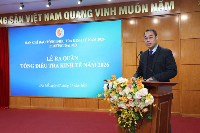 Phó Chủ tịch UBND phường, Trưởng BCĐ TĐTKT phường Đại Mỗ Nguyễn Chí Dũng phát biểu hưởng ứng tại lễ ra quân.