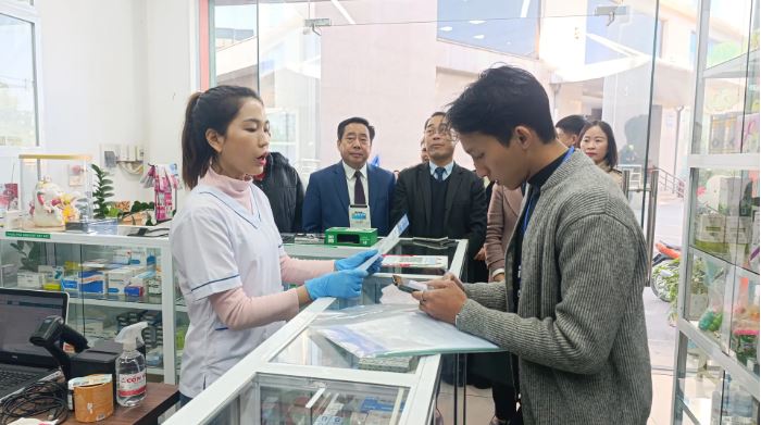 Các điều tra viên đã tiến hành thu thập thông tin mẫu tại một cơ sở sản xuất kinh doanh cá thể trên địa bàn phường Đại Mỗ ngay sau lễ phát động ra quân.