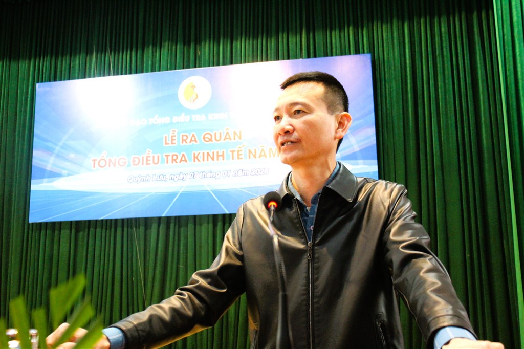 Đồng chí Nguyễn Anh Tuấn – Phó Chủ tịch UBND xã Quỳnh Lưu kêu gọi sự phối hợp cung cấp thông tin đầy đủ, chính xác từ doanh nghiệp, hộ kinh doanh, tổ hợp tác và cơ sở tôn giáo – tín ngưỡng